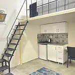 Central And Comfy Studio Flat In Beyoglu